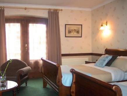 St Mary'S Hotel Golf & Country Club Pencoed Esterno foto