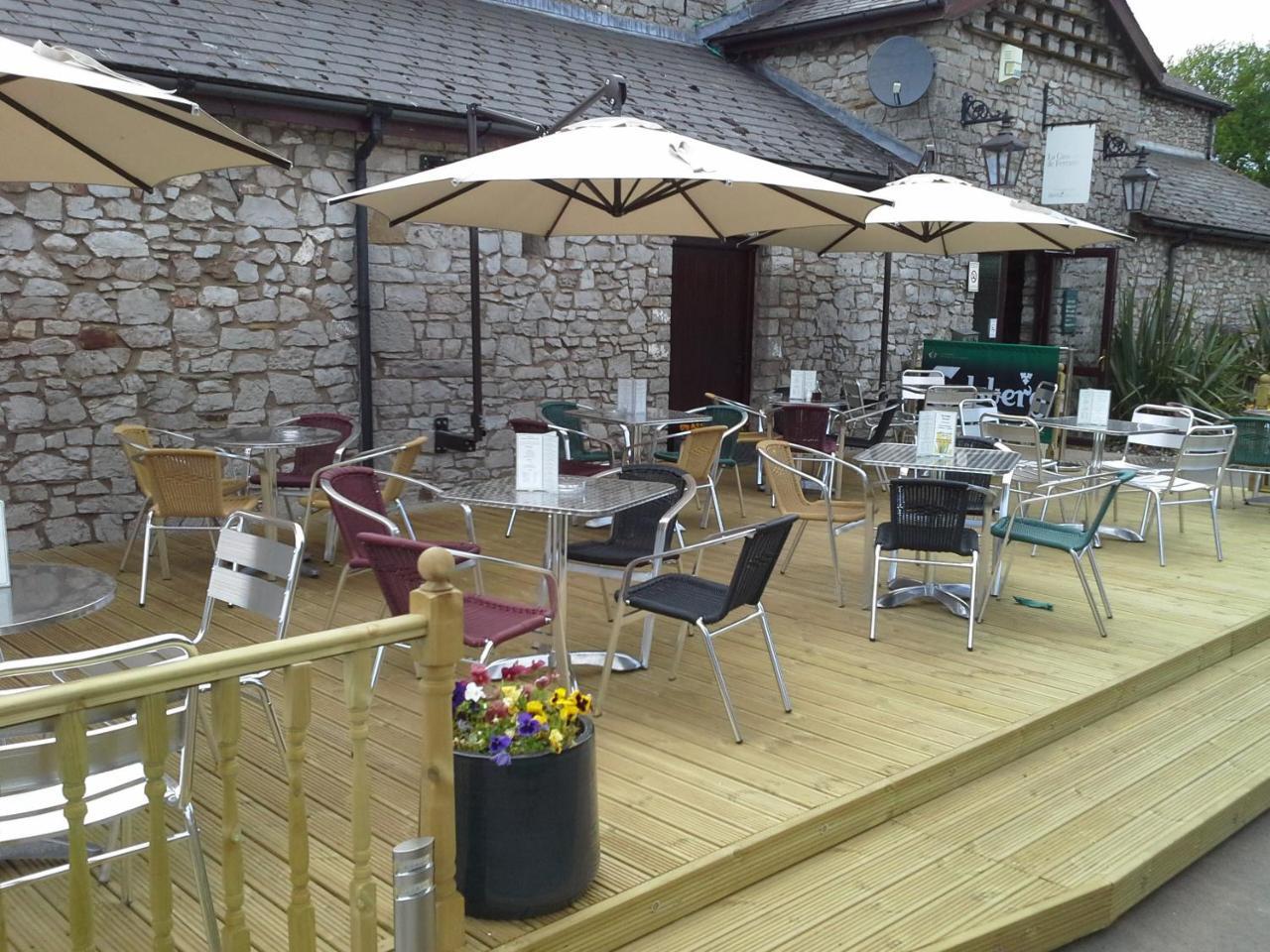 St Mary'S Hotel Golf & Country Club Pencoed Esterno foto
